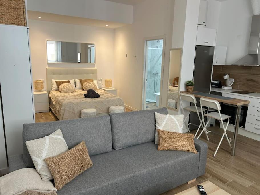 Estudio Carretera Cadiz Málaga Eksteriør bilde